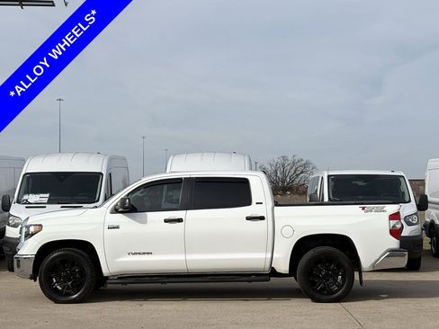 Used 2019 Toyota Tundra SR5 w/ SR5 Upgrade Package image 3