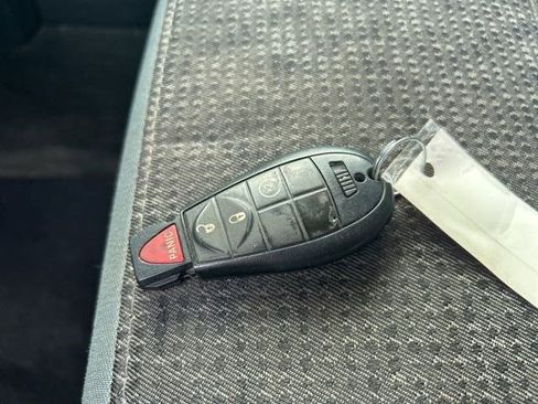 Used 2017 RAM 1500 Classic SLT w/ SLT Plus D￩cor Group AWD/4WD image 49