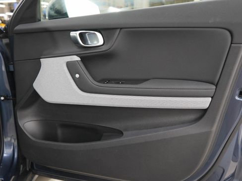 Used 2023 Polestar Polestar 2 w/ Pilot Pack AWD/4WD image 9