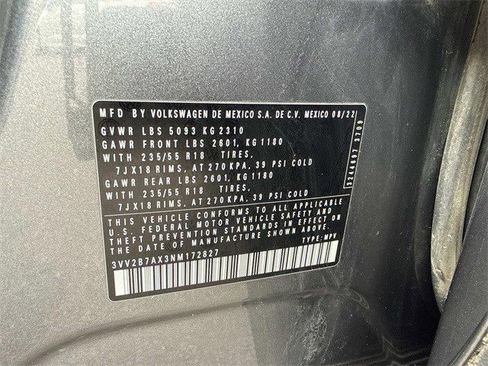 Used 2022 Volkswagen Tiguan SE image 30