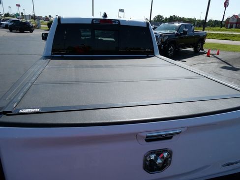 Used 2019 RAM 1500 Big Horn AWD/4WD image 17
