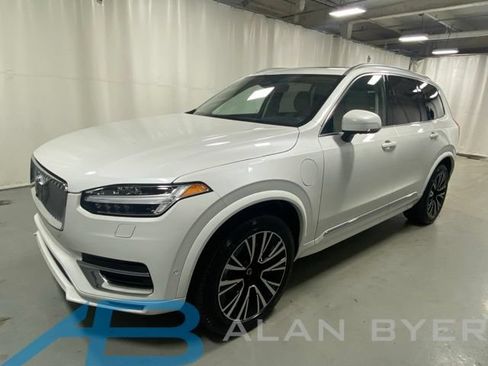 Used 2025 Volvo XC90 T8 Plus w/ Protection Package Premier AWD/4WD image 1