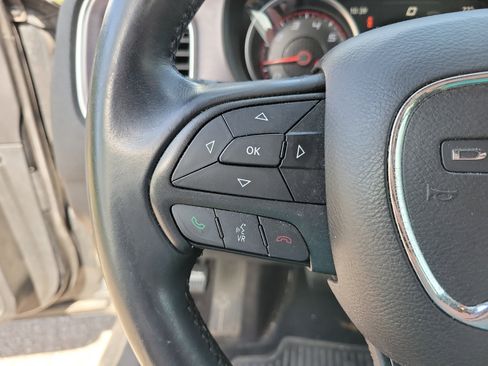 Used 2016 Dodge Charger SE RWD image 13