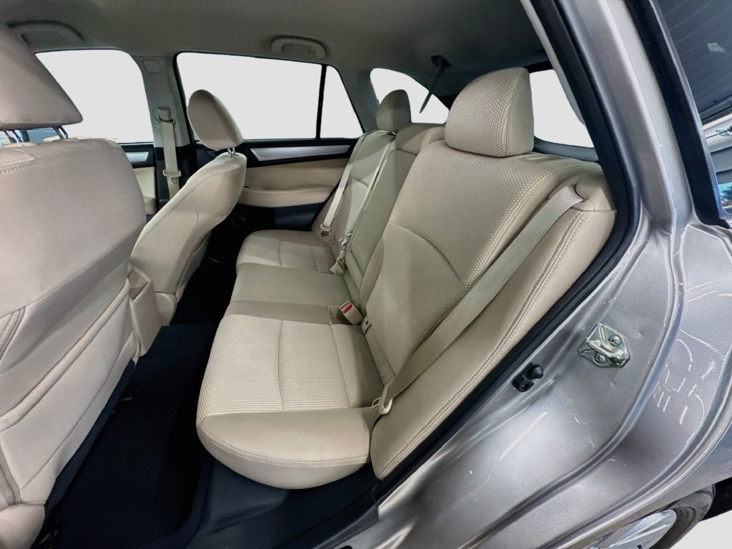 Used 2017 Subaru Outback 2.5i Premium AWD/4WD image 24
