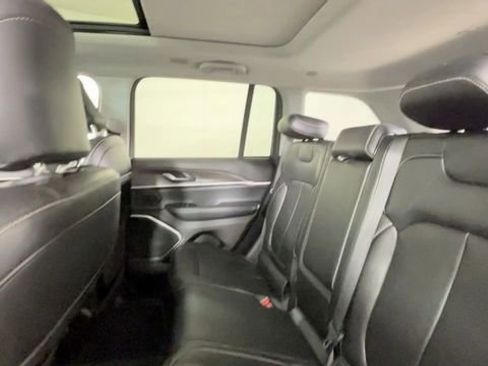 Used 2023 Jeep Grand Cherokee 4WD 4xe image 23