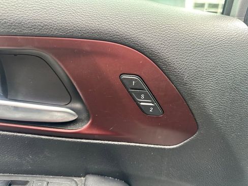 Used 2020 Chrysler Pacifica Limited image 20