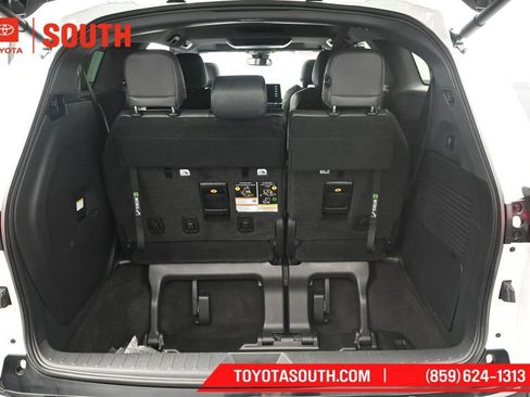 Used 2023 Toyota Sienna XSE w/ XSE Plus Package AWD/4WD image 32