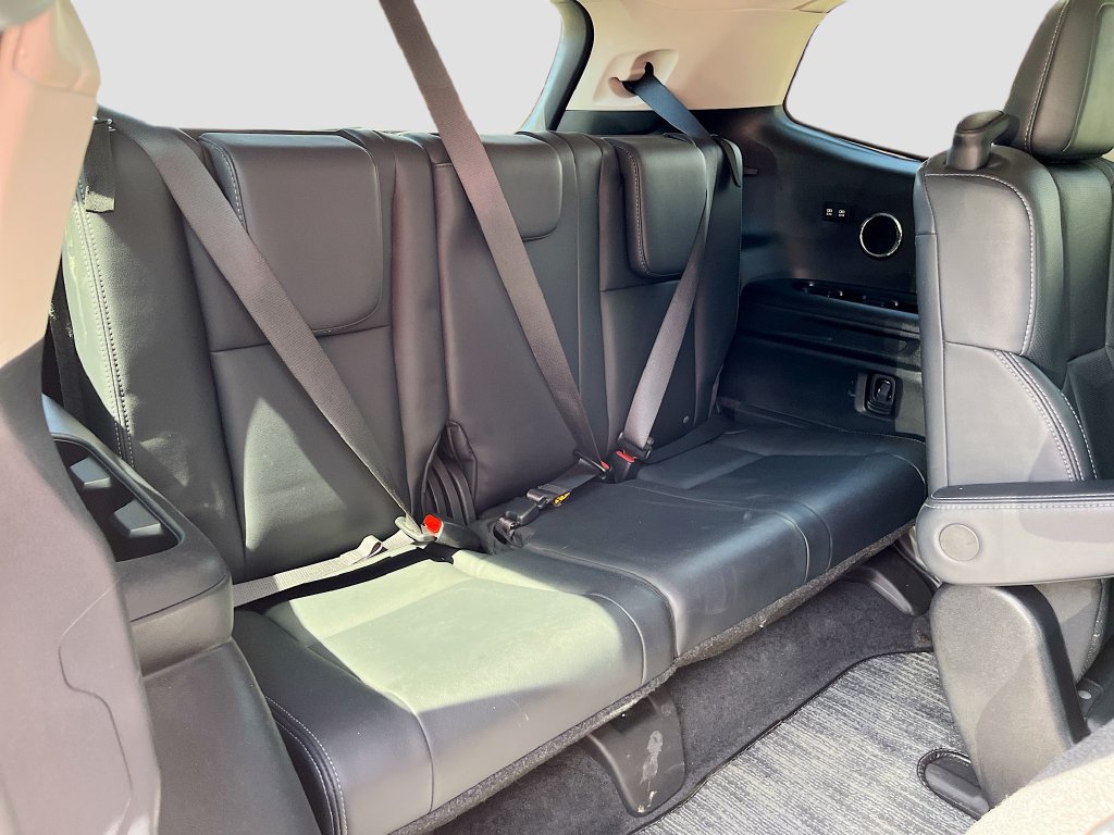 Used 2023 Subaru Ascent Touring AWD/4WD image 30