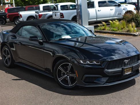 Used 2024 Ford Mustang Premium RWD image 2