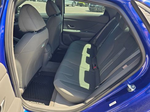 Certified 2025 Hyundai Elantra Sport image 10