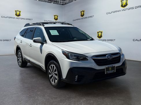 Used 2020 Subaru Outback Premium image 7