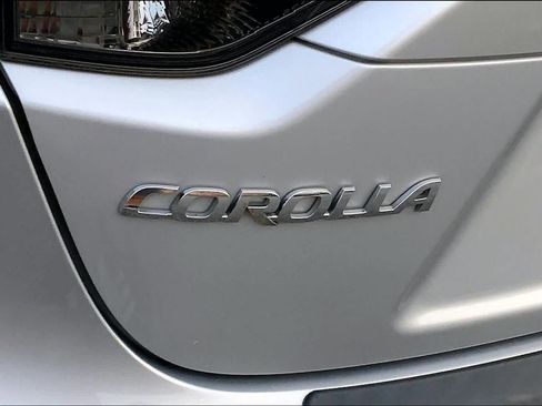 Used 2022 Toyota Corolla XSE w/ Carpet Mat Package (TMS) FWD image 30