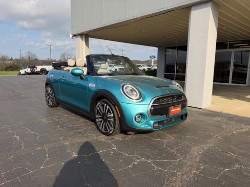 Used 2021 MINI Cooper S w/ Signature Upholstery Package image 16