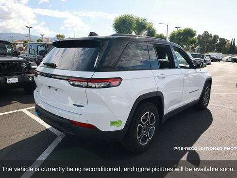 Used 2022 Jeep Grand Cherokee Trailhawk image 6