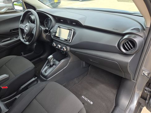 Certified 2025 Nissan Kicks Play S FWD image 27