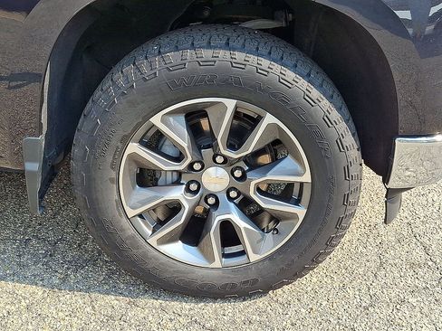Certified 2023 Chevrolet Silverado 1500 LT AWD/4WD image 27