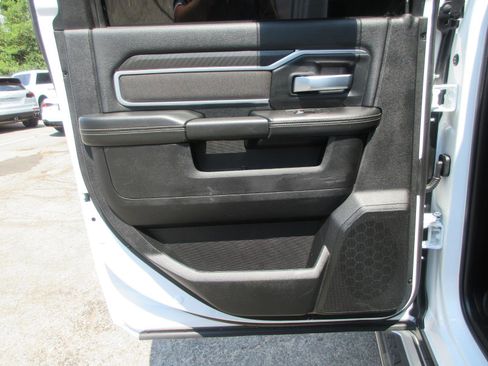 Used 2025 RAM 2500 Big Horn AWD/4WD image 20