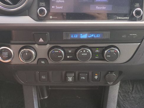 Used 2023 Toyota Tacoma TRD Sport AWD/4WD image 23