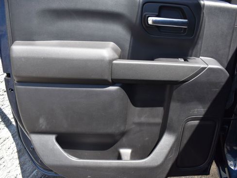 Used 2021 Chevrolet Silverado 1500 LT AWD/4WD image 19