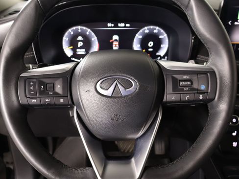 Used 2023 INFINITI QX60 Luxe AWD/4WD image 3