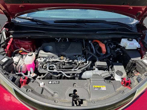 Certified 2025 Toyota Sienna Limited AWD/4WD image 20
