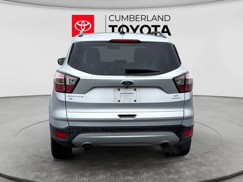 Used 2018 Ford Escape SE w/ SE Sync 3 Package FWD image 4
