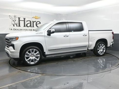 Used 2022 Chevrolet Silverado 1500 High Country w/ High Country Premium Package image 31
