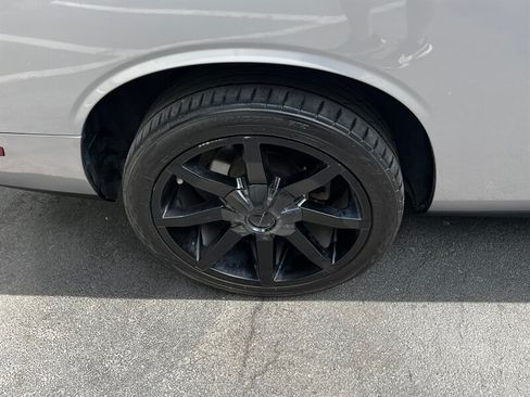 Used 2013 Dodge Challenger SXT Plus RWD image 12