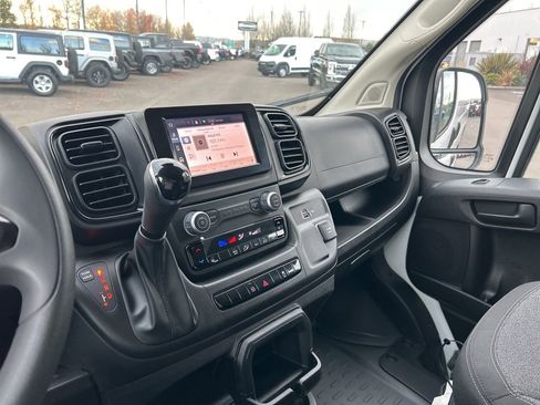 Used 2025 RAM ProMaster 2500 w/ Storage Group image 13