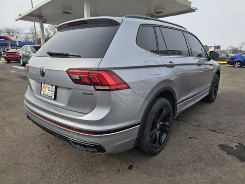 Used 2024 Volkswagen Tiguan SE R-Line image 10