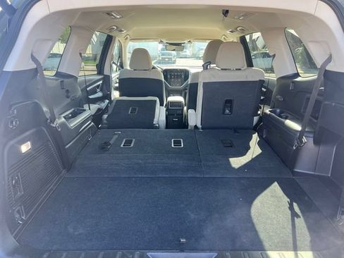Used 2025 Subaru Ascent Premium AWD/4WD image 8
