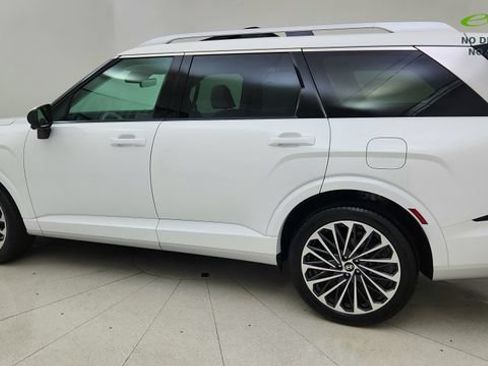 Used 2026 Hyundai Palisade Calligraphy FWD image 11