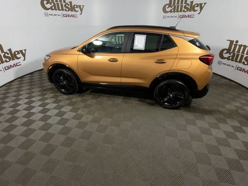 Used 2024 Buick Encore GX Sport Touring w/ Black Roof Package AWD/4WD image 5