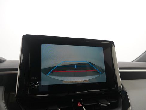 Used 2024 Toyota Corolla SE w/ SE Package image 26