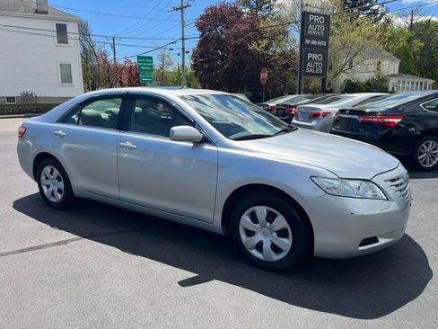 Used 2007 Toyota Camry LE FWD image 1