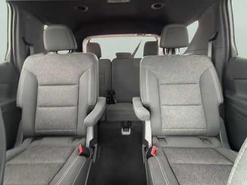 Certified 2024 Chevrolet Traverse LT image 18