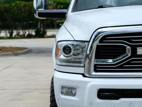 Used 2018 RAM 3500 Laramie Longhorn AWD/4WD image 5