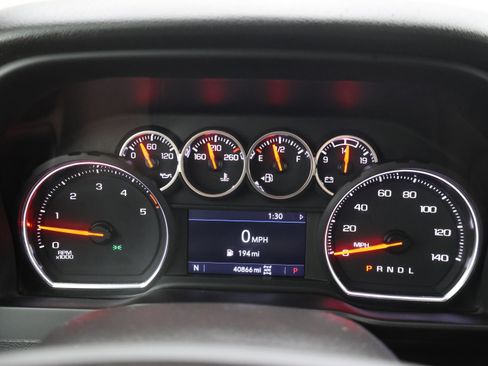 Used 2023 Chevrolet Silverado 2500 LT AWD/4WD image 10