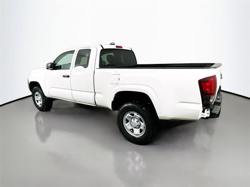 Used 2021 Toyota Tacoma SR image 5