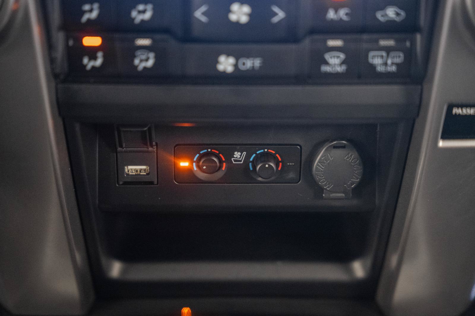 Used 2022 Toyota 4Runner Limited AWD/4WD image 30