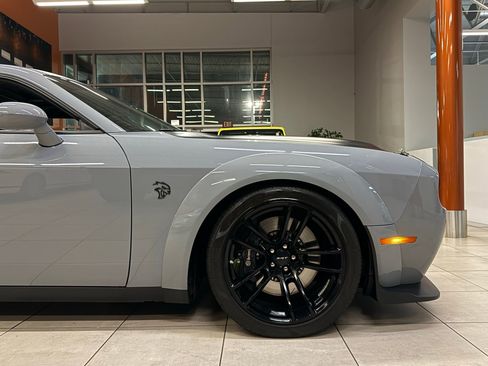 Used 2020 Dodge Challenger SRT Hellcat Redeye image 9