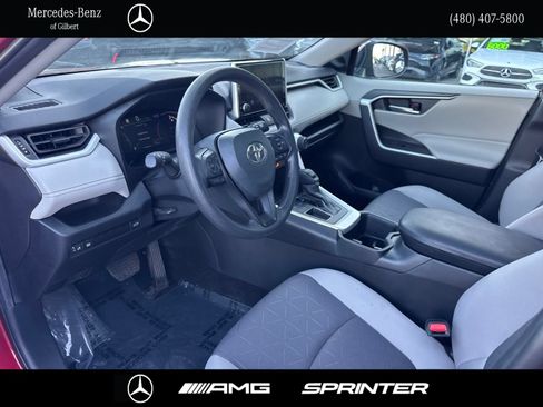 Used 2024 Toyota RAV4 XLE w/ Convenience Package FWD image 11
