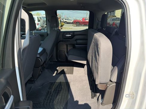 Used 2020 Chevrolet Silverado 1500 Custom w/ Custom Value Package AWD/4WD image 22