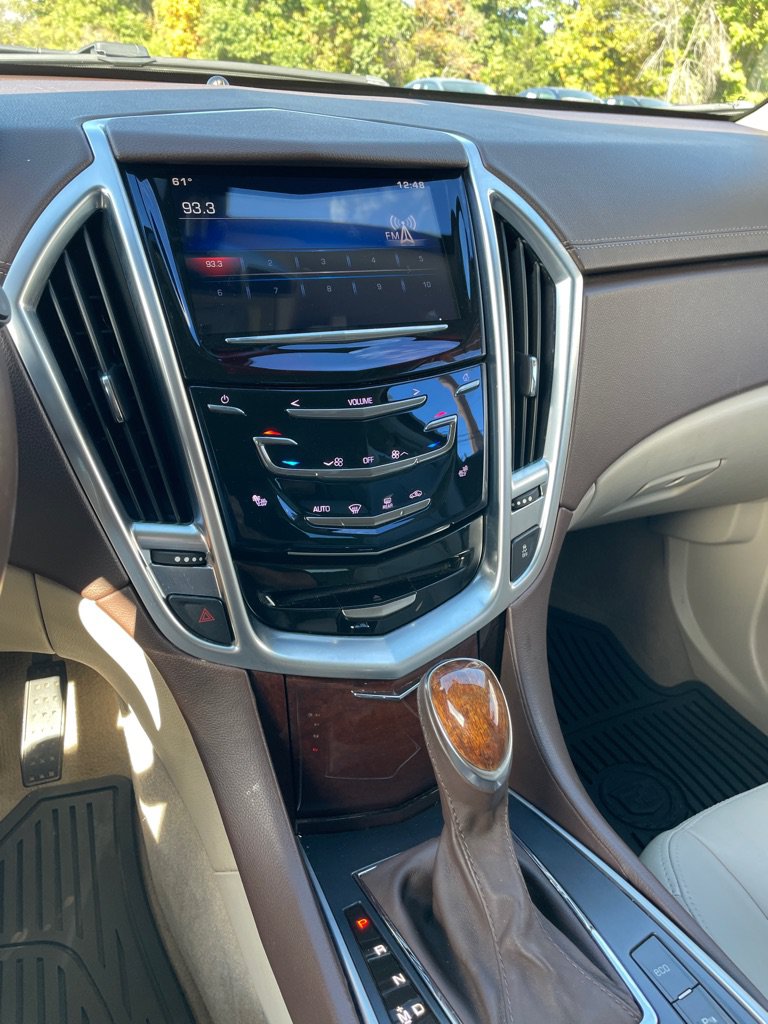 Used 2015 Cadillac SRX Luxury AWD/4WD image 13