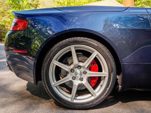 Used 2008 Aston Martin V8 Vantage Roadster RWD image 10