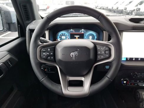 New 2025 Ford Bronco Outer Banks w/ Sasquatch Package image 12