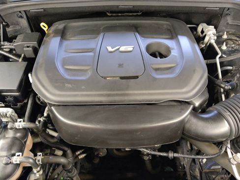 Used 2017 Jeep Grand Cherokee Overland RWD image 30