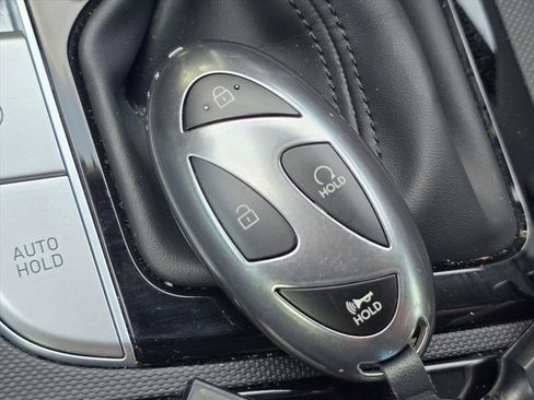 Used 2025 Hyundai Elantra Blue image 21