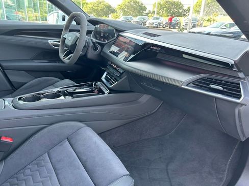 Used 2025 Audi S e-tron GT Premium Plus AWD/4WD image 43