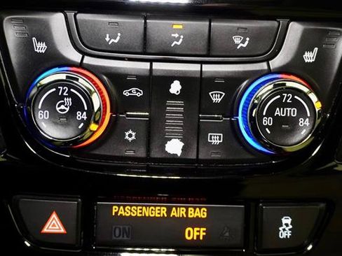 Used 2018 Buick Encore Premium image 20